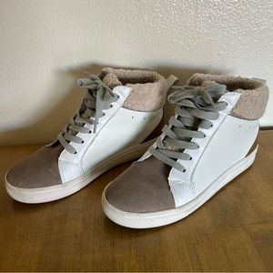 Blondo leather sneakers